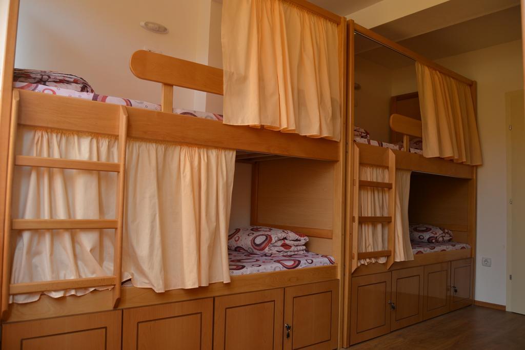 Hostel Valentin 2 Σκόπια Δωμάτιο φωτογραφία