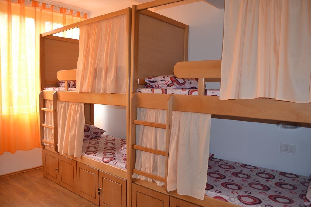 Hostel Valentin 2 Σκόπια Δωμάτιο φωτογραφία
