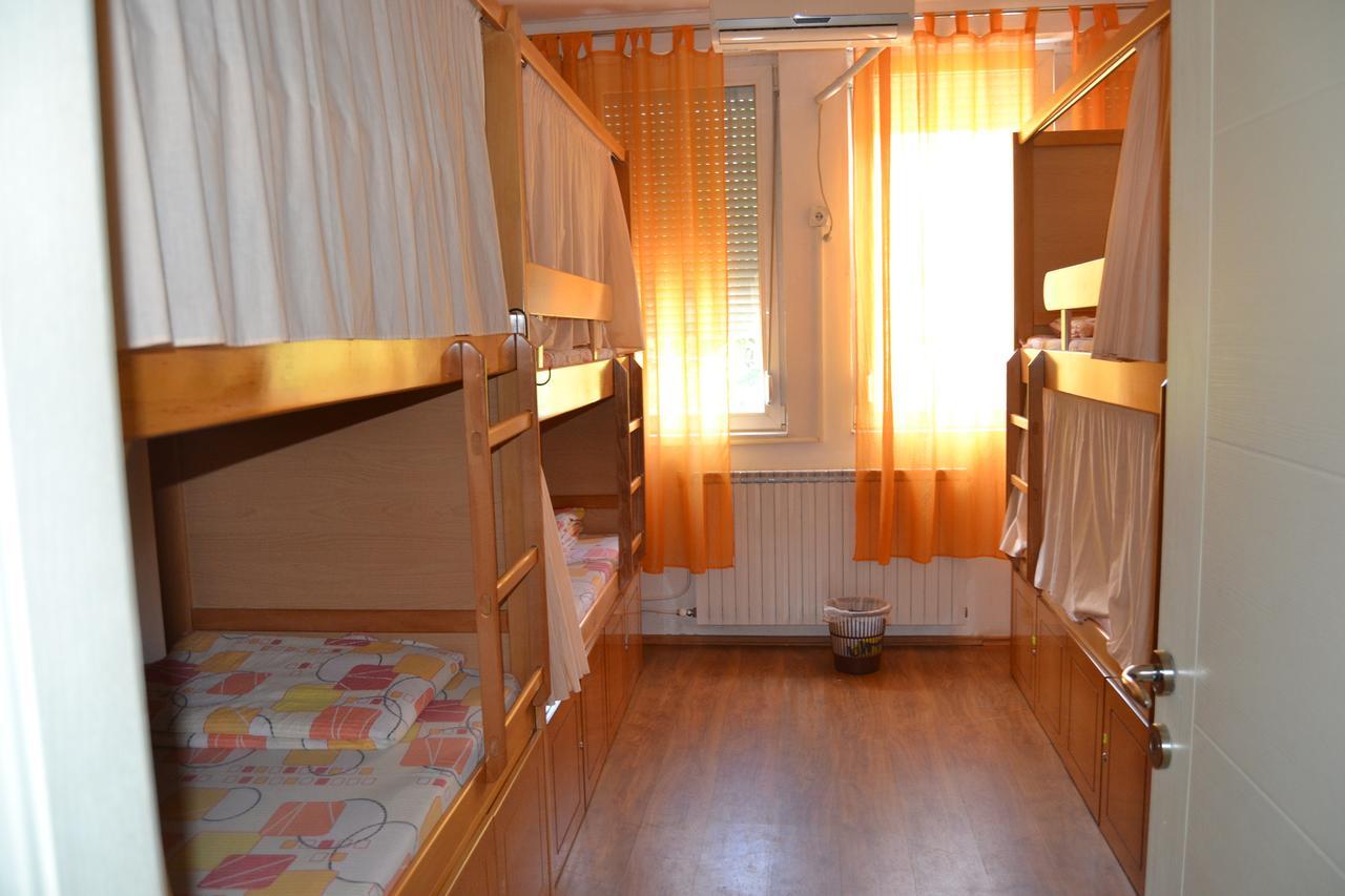 Hostel Valentin 2 Σκόπια Εξωτερικό φωτογραφία