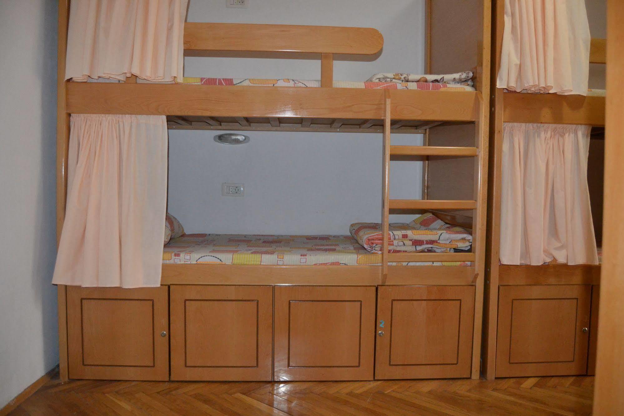 Hostel Valentin 2 Σκόπια Εξωτερικό φωτογραφία